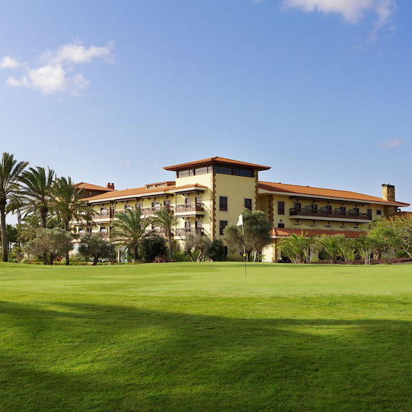 Elba Palace Hotel with Fuerteventura Golf in the foreground