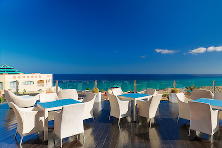 H10 Playa Esmeralda: dining on the terrace