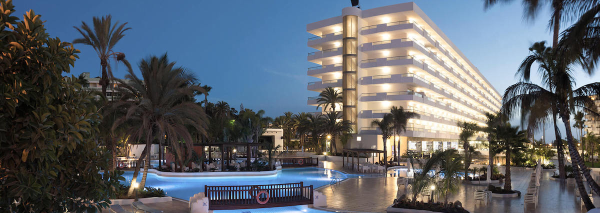 The Gran Canaria Princess Hotel is located in the centre of Playa del Inglés